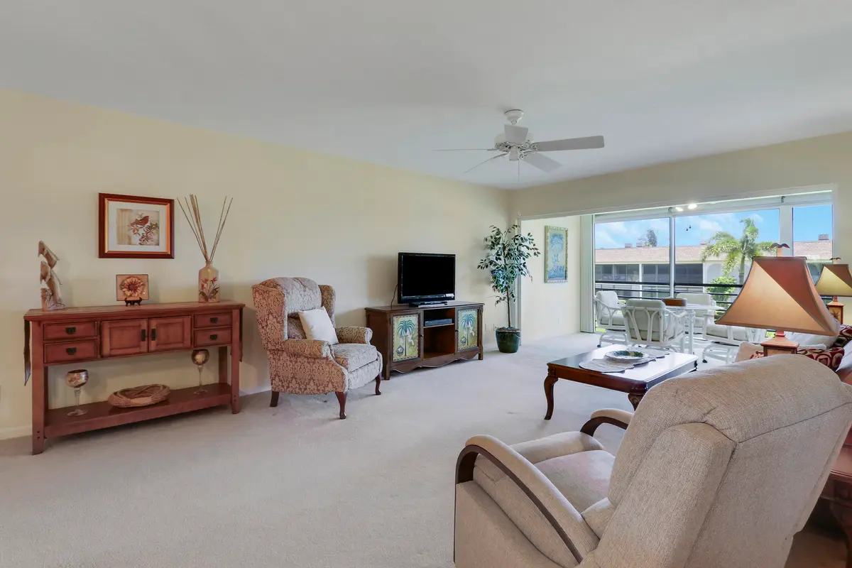 Living at 755 Saturn Street I206, Jupiter