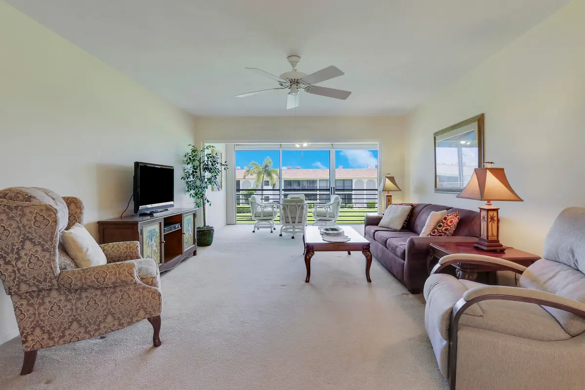 Living at 755 Saturn Street I206, Jupiter