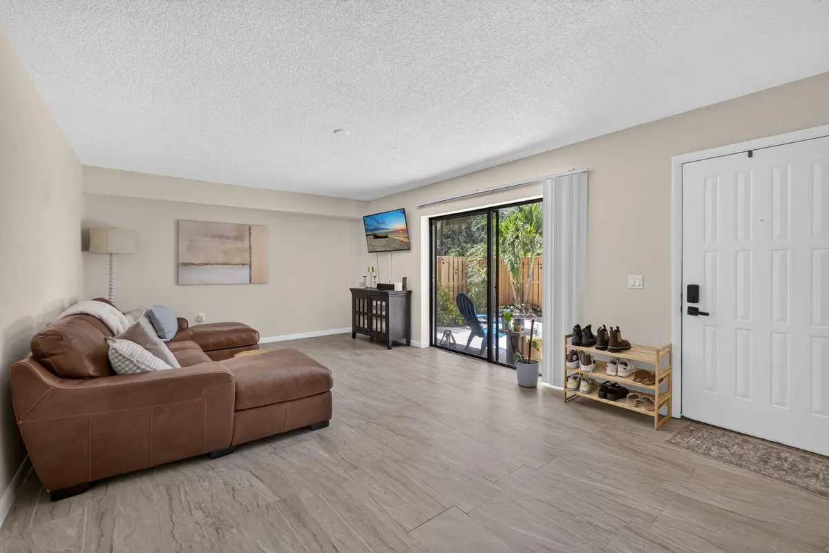 10-web-or-mls-5D1A9571 at 5107 51ST Way, West Palm Beach