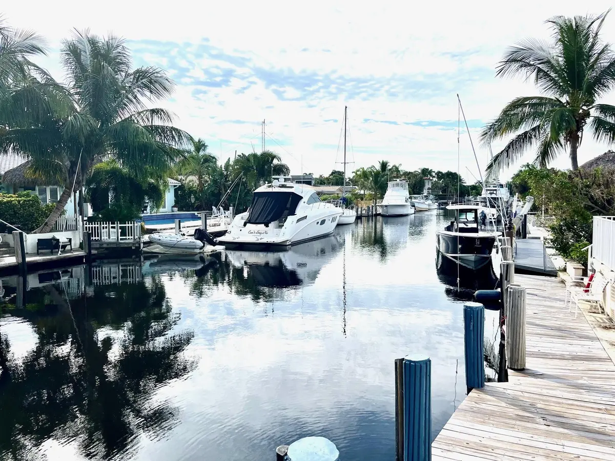 Easy access to the Intercoastal at 2708 NE 14th Street Causeway 2, Pompano Beach