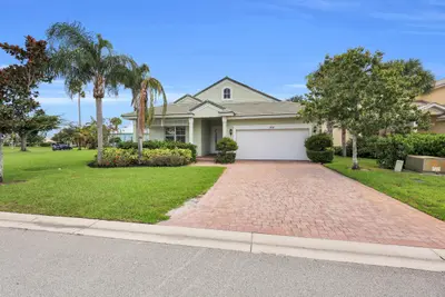 104 NW Willow Grove Avenue, Port St. Lucie – sold