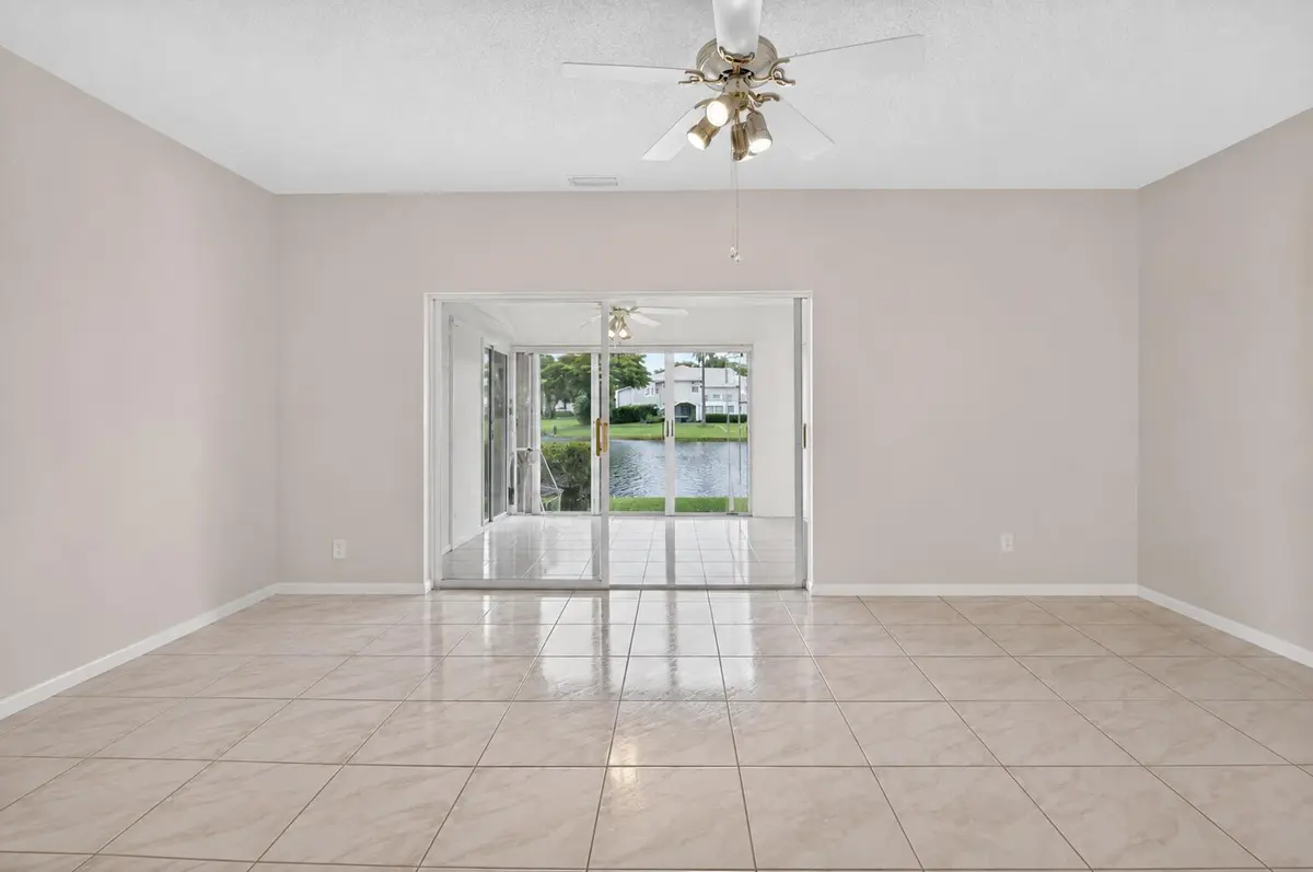 living empty at 9203 Boca Gardens Circle C, Boca Raton