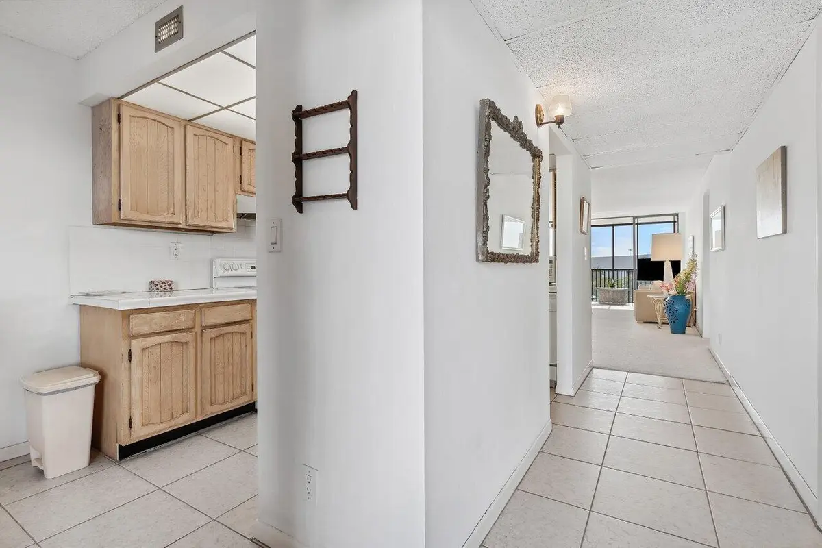 004-13RoyalPalmWay-Unit602-BocaRaton-FL- at 13 Royal Palm Way 602, Boca Raton