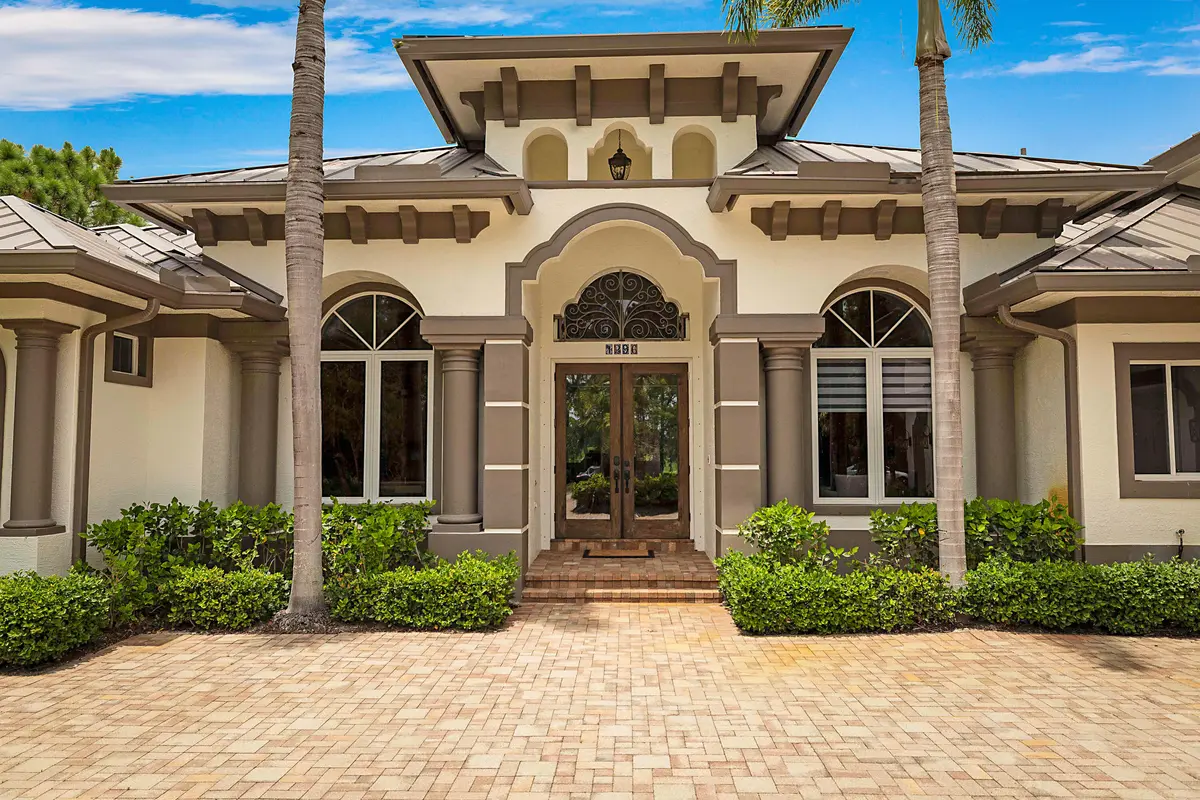 Front Entrance at 1296 SE COLONY Way, Jupiter