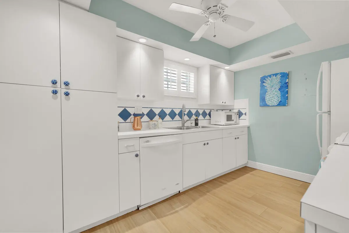 Coastal inspired kitchen at 5500 OLD OCEAN Boulevard 108, Ocean Ridge