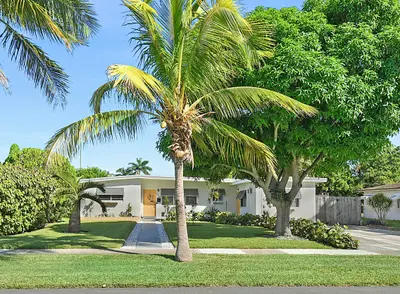 640 W ILEX Drive, Lake Park – sold