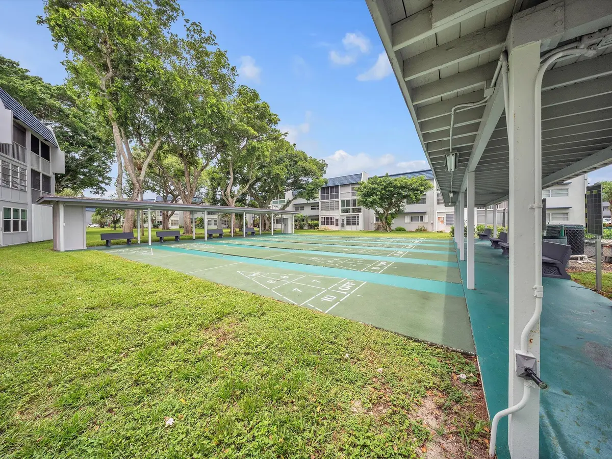 03-DSC3929 at 7807 GOLF CIR Drive 105, Margate