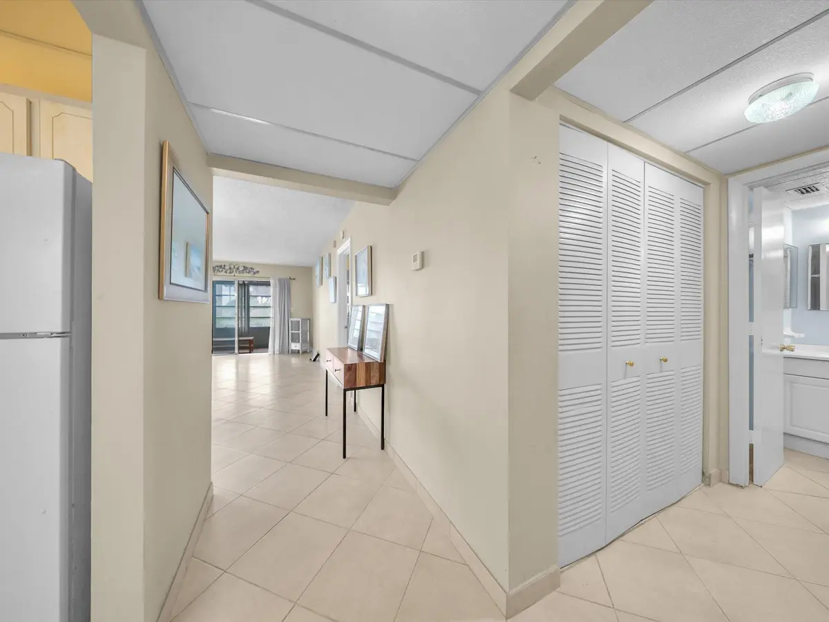 06-DSC4004 at 7807 GOLF CIR Drive 105, Margate