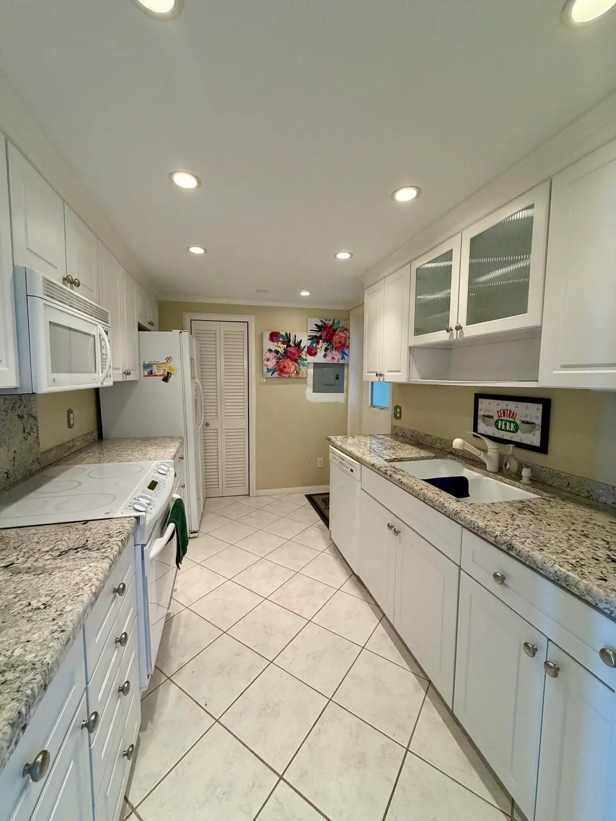 FullSizeRender at 5400 N Ocean Drive 2b, Singer Island