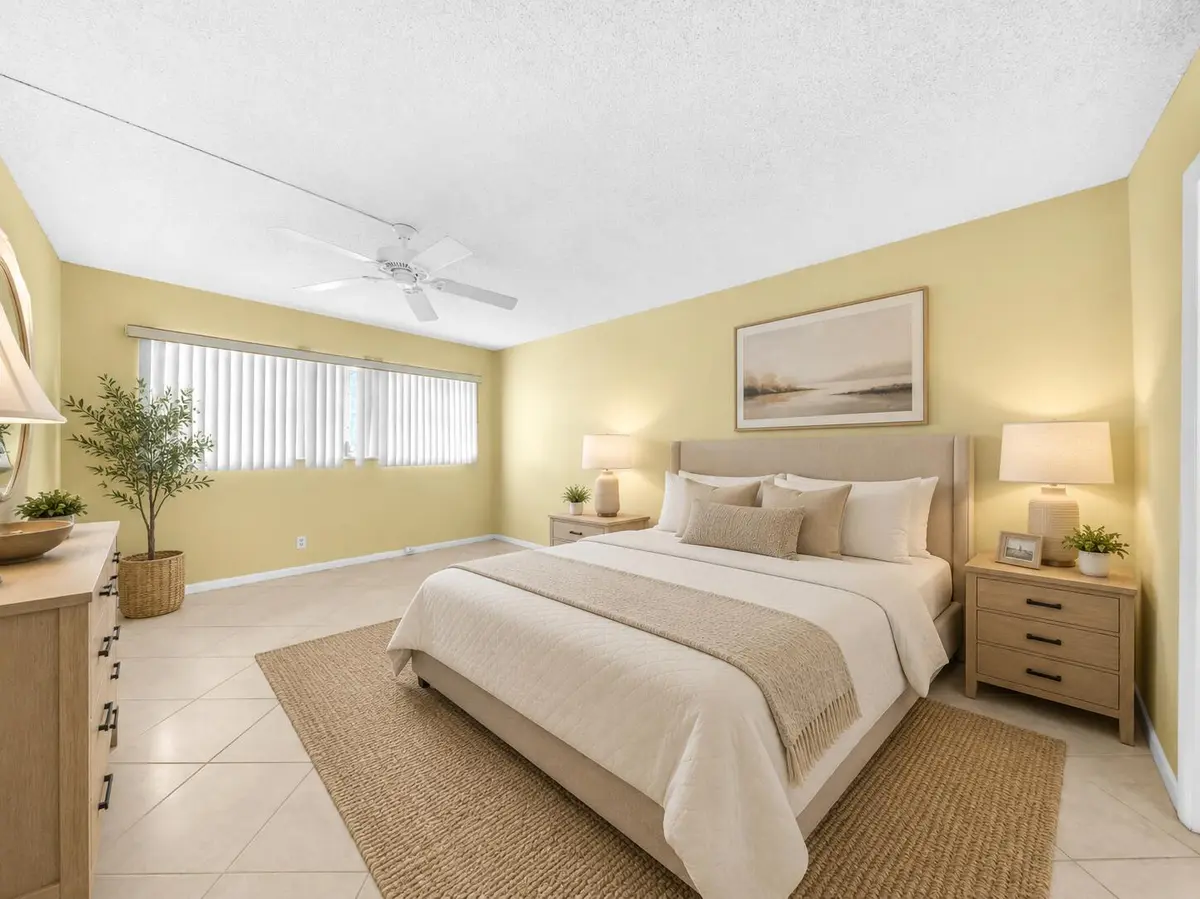 7807 GOLF CIR Drive 105, Margate, FL – photo 1