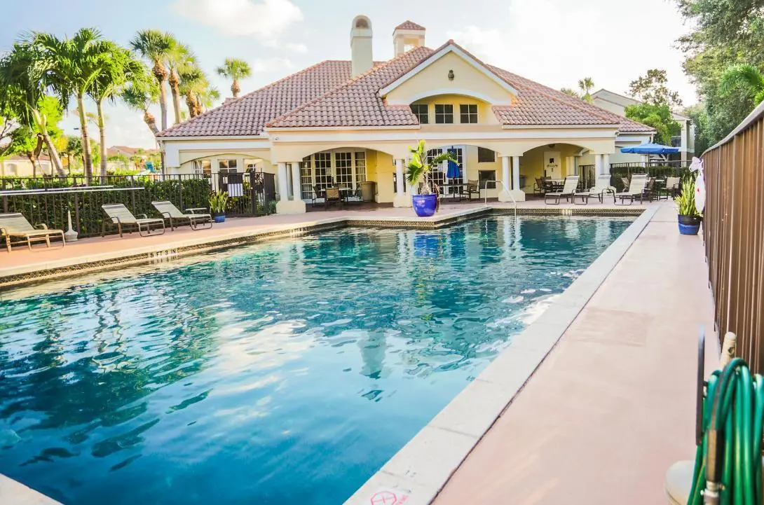 815 w Boynton Beach at 815 W BOYNTON BEACH Boulevard 1-203, Boynton Beach