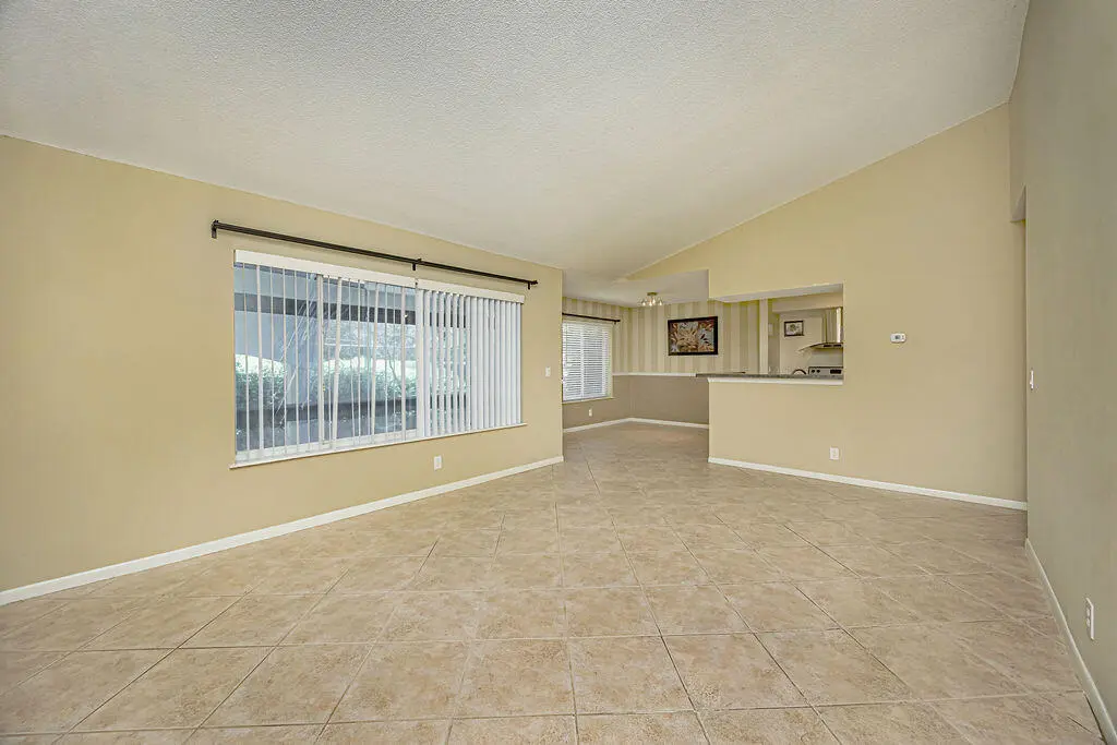 0001_3759 at 815 W BOYNTON BEACH Boulevard 1-203, Boynton Beach