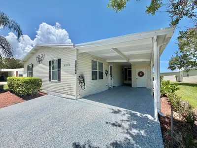 8181 14TH HOLE Drive, Port St. Lucie – Manufactured Home for sale