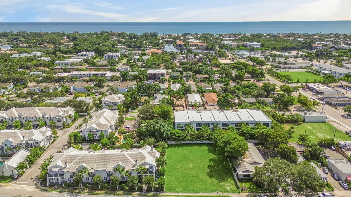 mike1 at 905 NE 6TH Avenue, Delray Beach