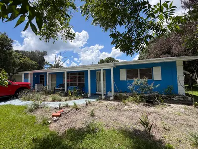 7901 HOLOPAW Avenue, Fort Pierce – sold