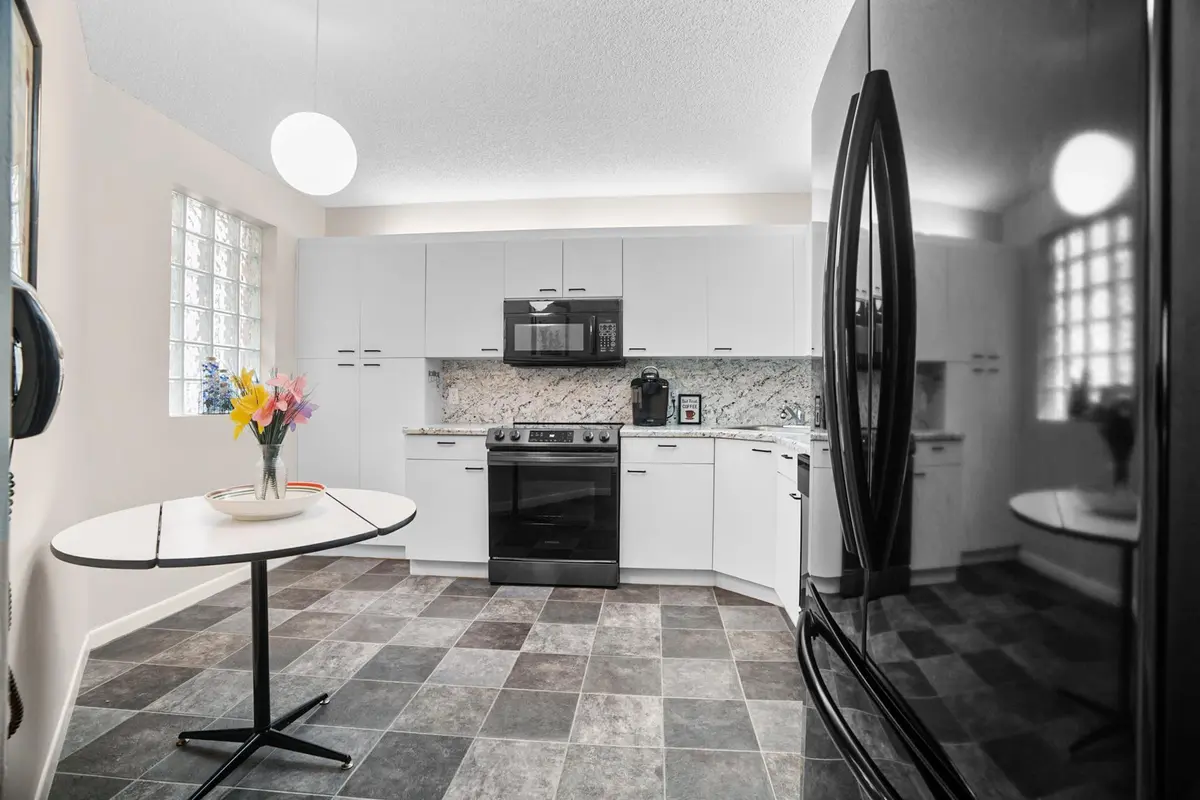 Kitchen at 4161 Coral Tree Circle 261, Coconut Creek