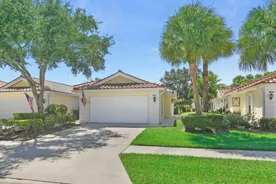 8016 SE Peppercorn Court, Hobe Sound – Villa for sale