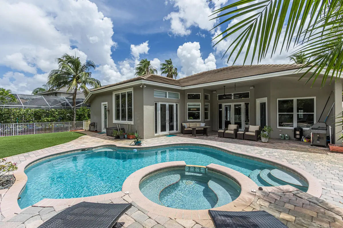 6493-8 at 6493 NW 105th Terrace, Parkland