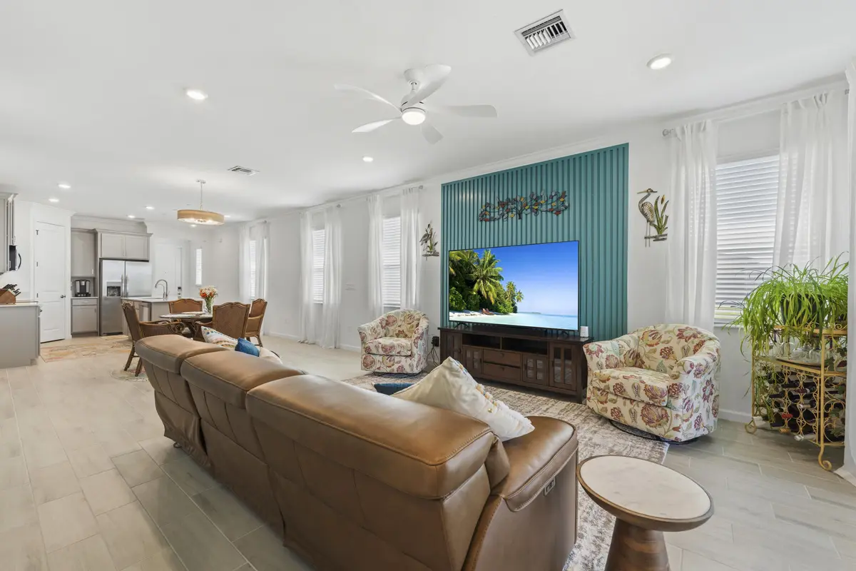 16_30 at 3414 CEDAR GROVE Drive, Fort Pierce
