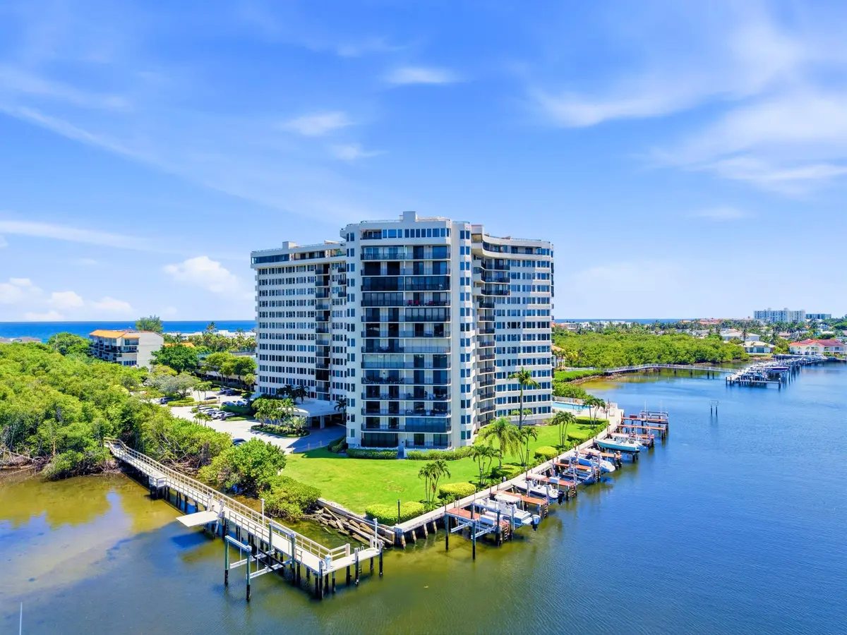 Building from NW at 3912 S Ocean Boulevard 1412, Highland Beach