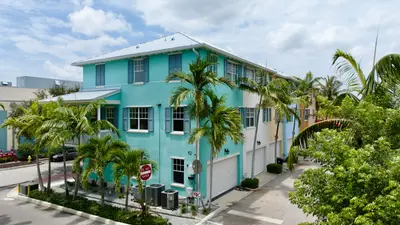 810 3RD Avenue 78, Lake Worth Beach – leased