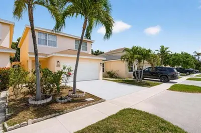 4131 Eastridge Circle, Pompano Beach – Single Family Residence for rent