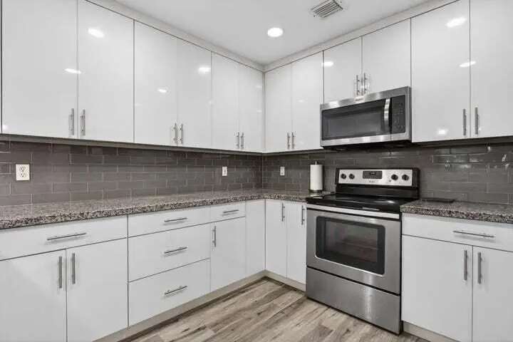 20260513151626062433000000-o at 4131 Eastridge Circle, Pompano Beach