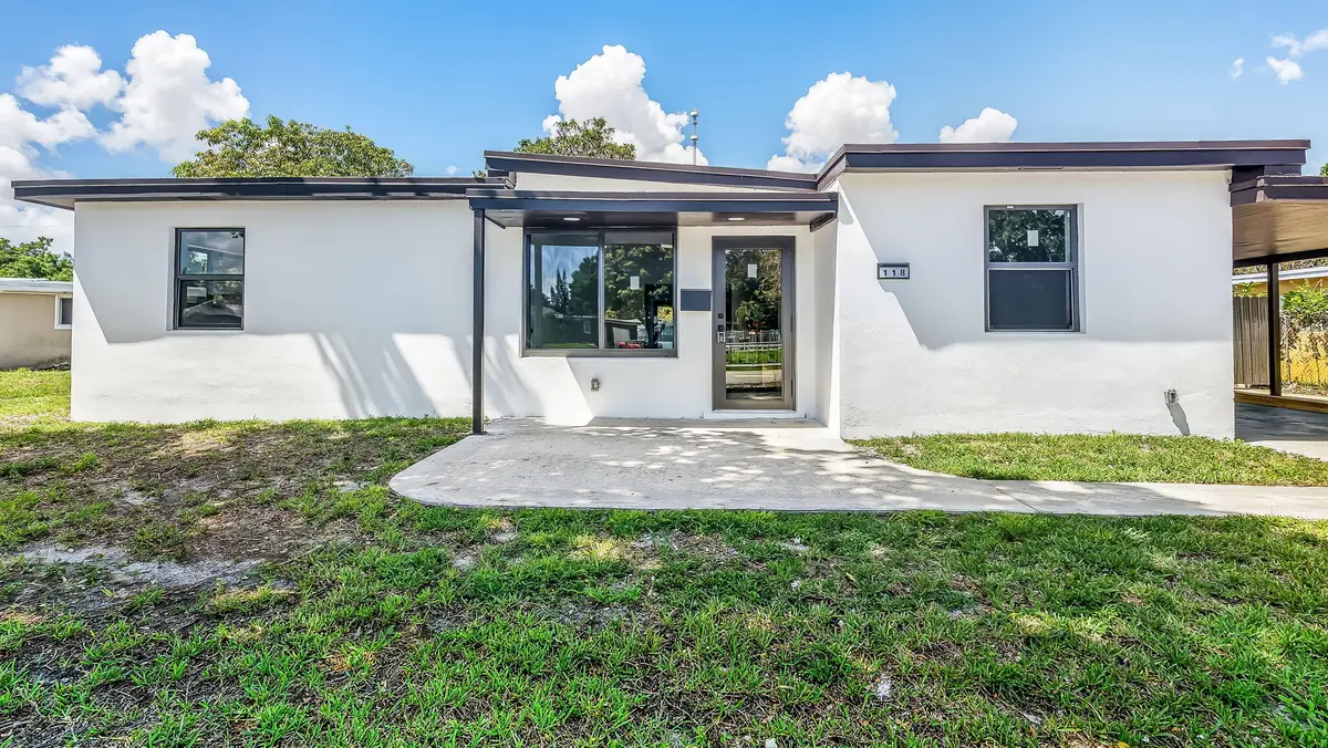 22-web-or-mls-DSC09882 at 118 NEWTON Road, West Park