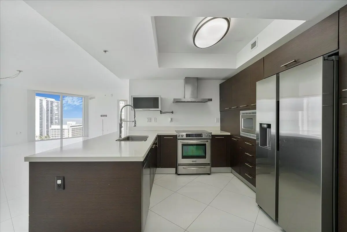 20250910154247990285000000-o at 200 SUNNY ISLES Boulevard 2-1701, Sunny Isles Beach