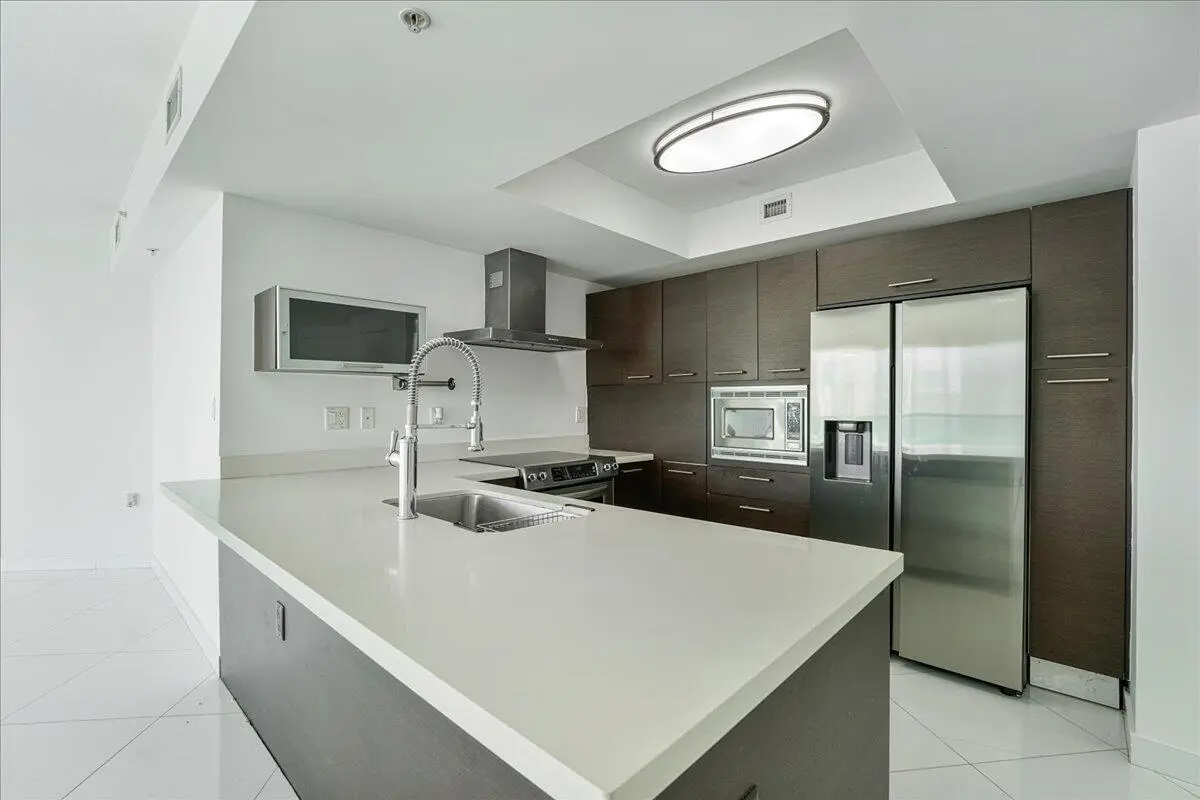 20250910154247871082000000-o at 200 SUNNY ISLES Boulevard 2-1701, Sunny Isles Beach