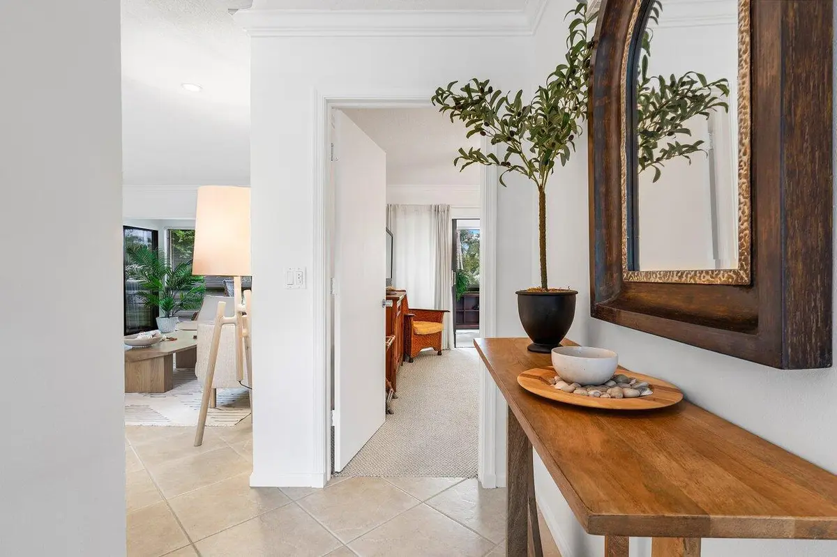 Entry at 4367 B Quail Ridge Drive Sandpiper, Boynton Beach