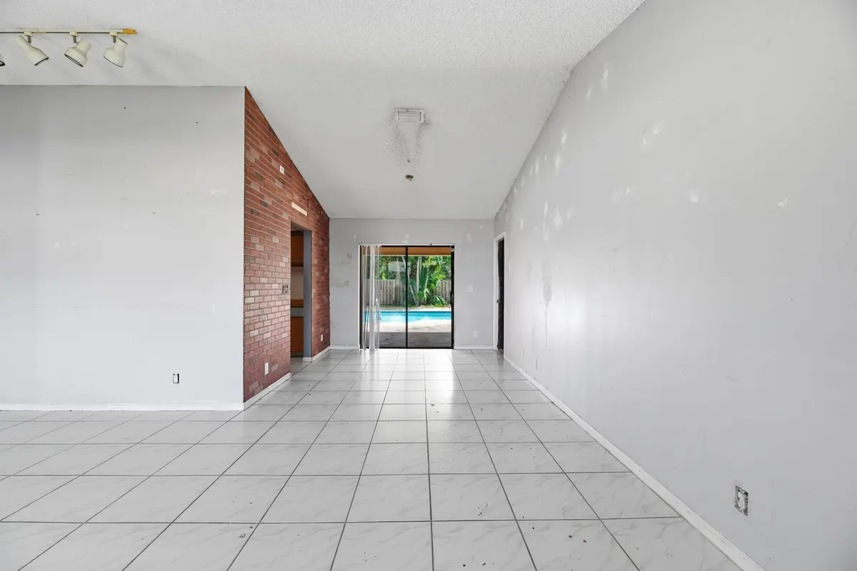 003_ListerPros at 13581 Columbine Avenue, Wellington