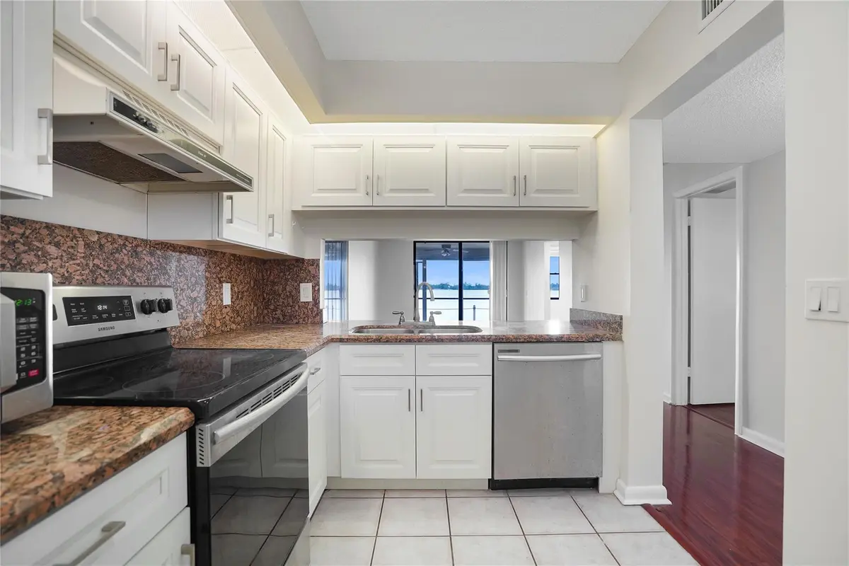 Photo 6 at 109 Lake Emerald Drive 110, Oakland Park