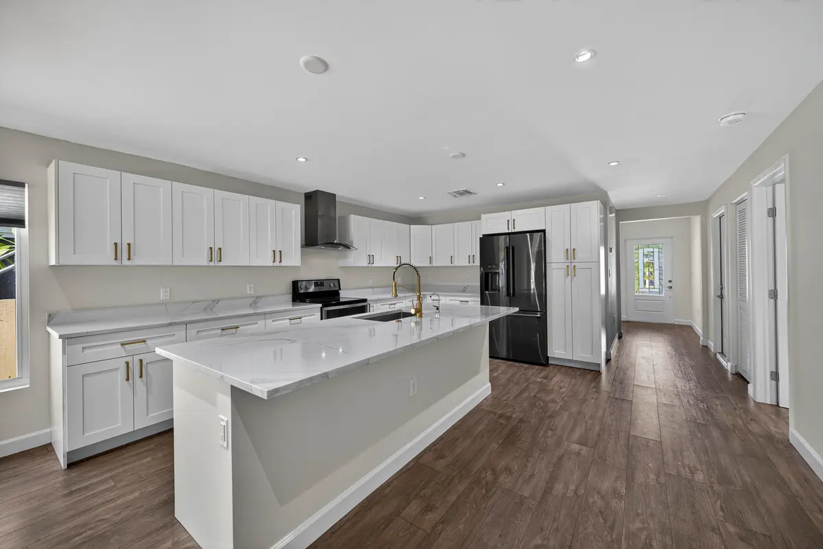 balistreri-18 at 410 NE 34TH Street, Oakland Park