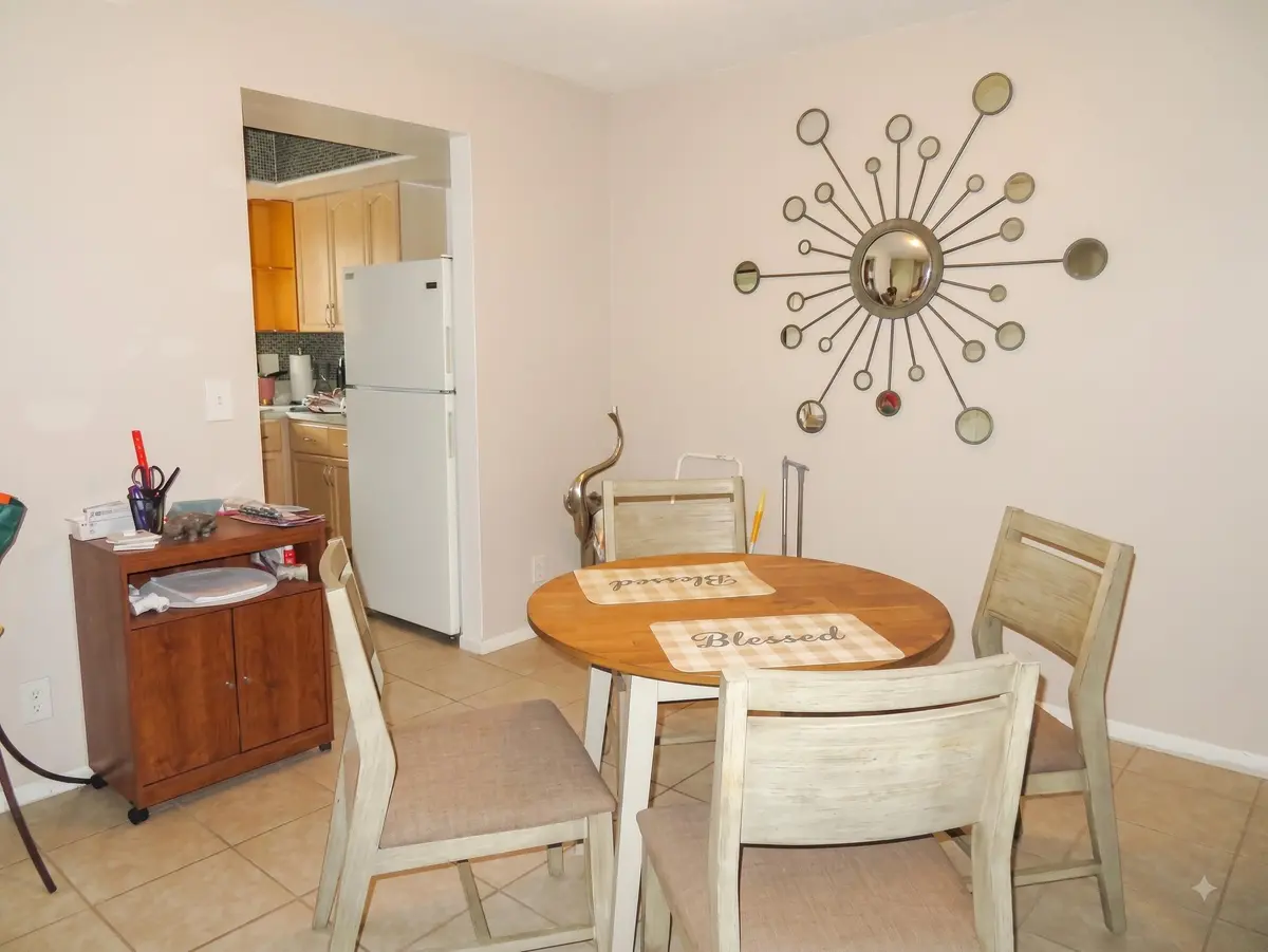 Dining Area at 2971 W Ashley Dr Drive B, West Palm Beach
