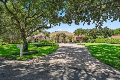 18504 SE Heritage Oaks Lane, Jupiter – sold