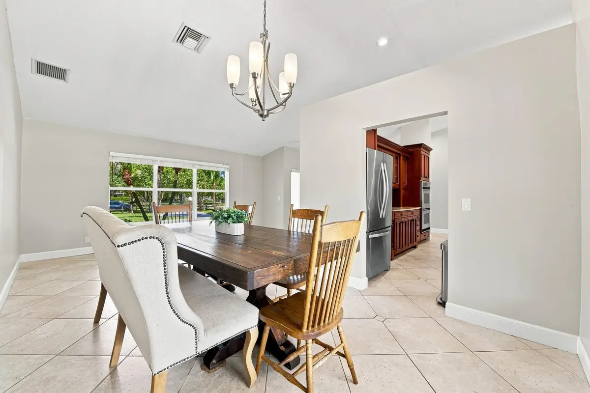 Dining at 16644 122nd Drive, Jupiter