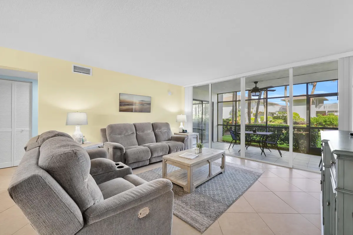 2400 S Ocean Drive 2215 at 2400 S Ocean Drive 2215, Fort Pierce