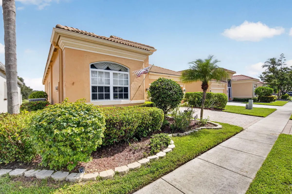 3-web-or-mls-DSC_6010 at 7276 DEMEDICI Circle, Delray Beach