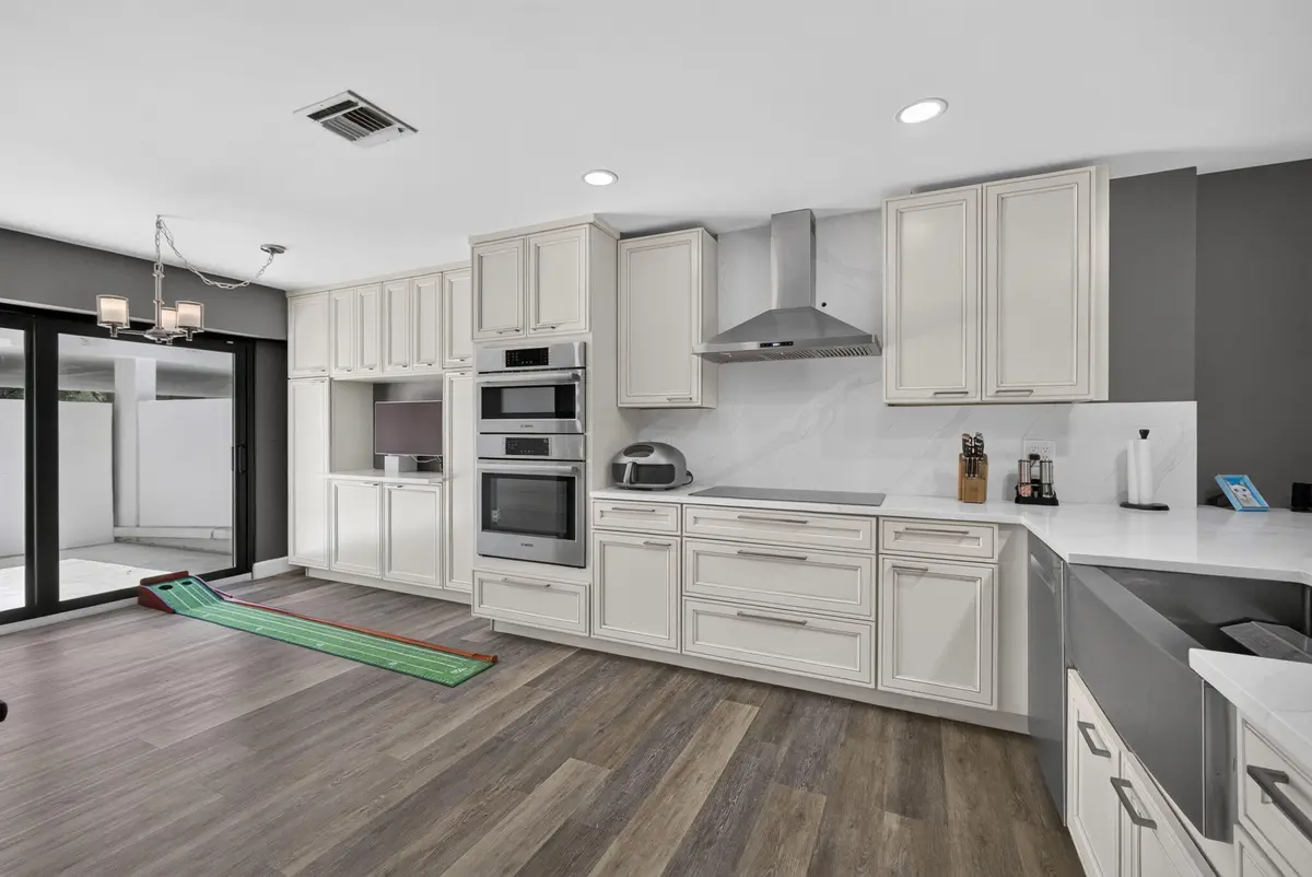 19-web-or-mls-5D1A0462 at 2435 PRESIDENTIAL Way G, West Palm Beach