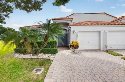 15415 SUMMER LAKE Drive, Delray Beach – Villa for rent