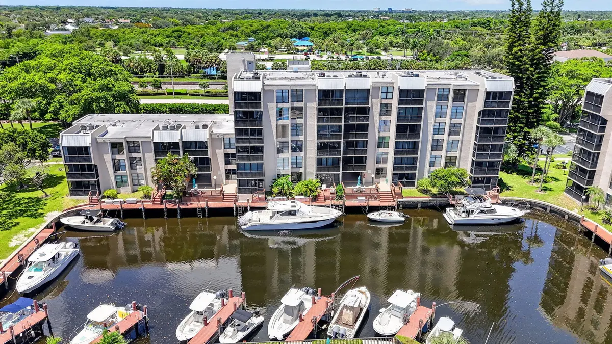 Building at 4 Royal Palm Way 403, Boca Raton