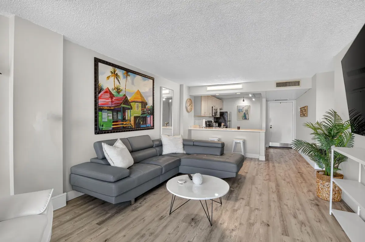 Living Room at 4 Royal Palm Way 403, Boca Raton