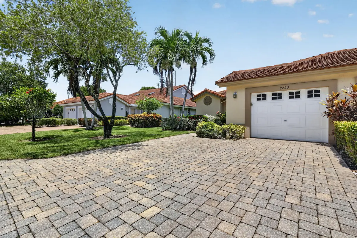 Extra Parking at 7223 Summer Tree Drive, Boynton Beach