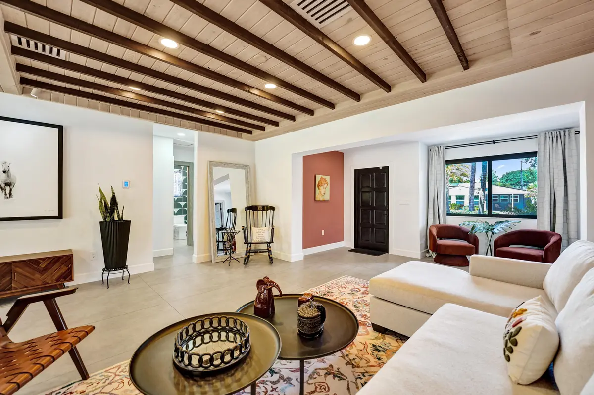 2-living DSC00055 at 1424 NE 16TH Avenue, Fort Lauderdale