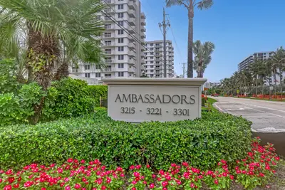 3221 S OCEAN Boulevard 302, Highland Beach – sold