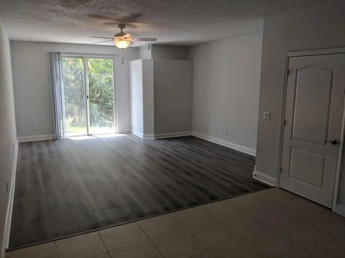 251b847af342a637912ee4c4856243fbl-m14520 at 4814 NW 58th Manor, Coconut Creek