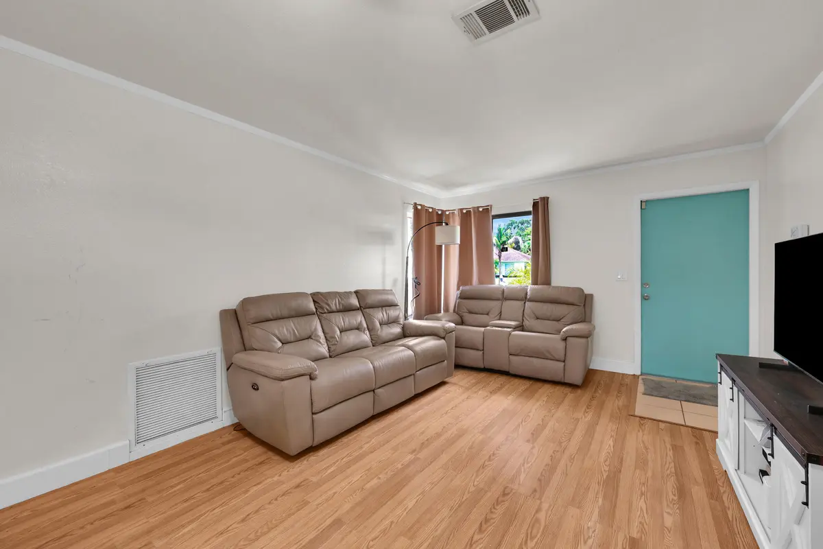5_6_8p3a9617 at 741 23rd Place, Vero Beach