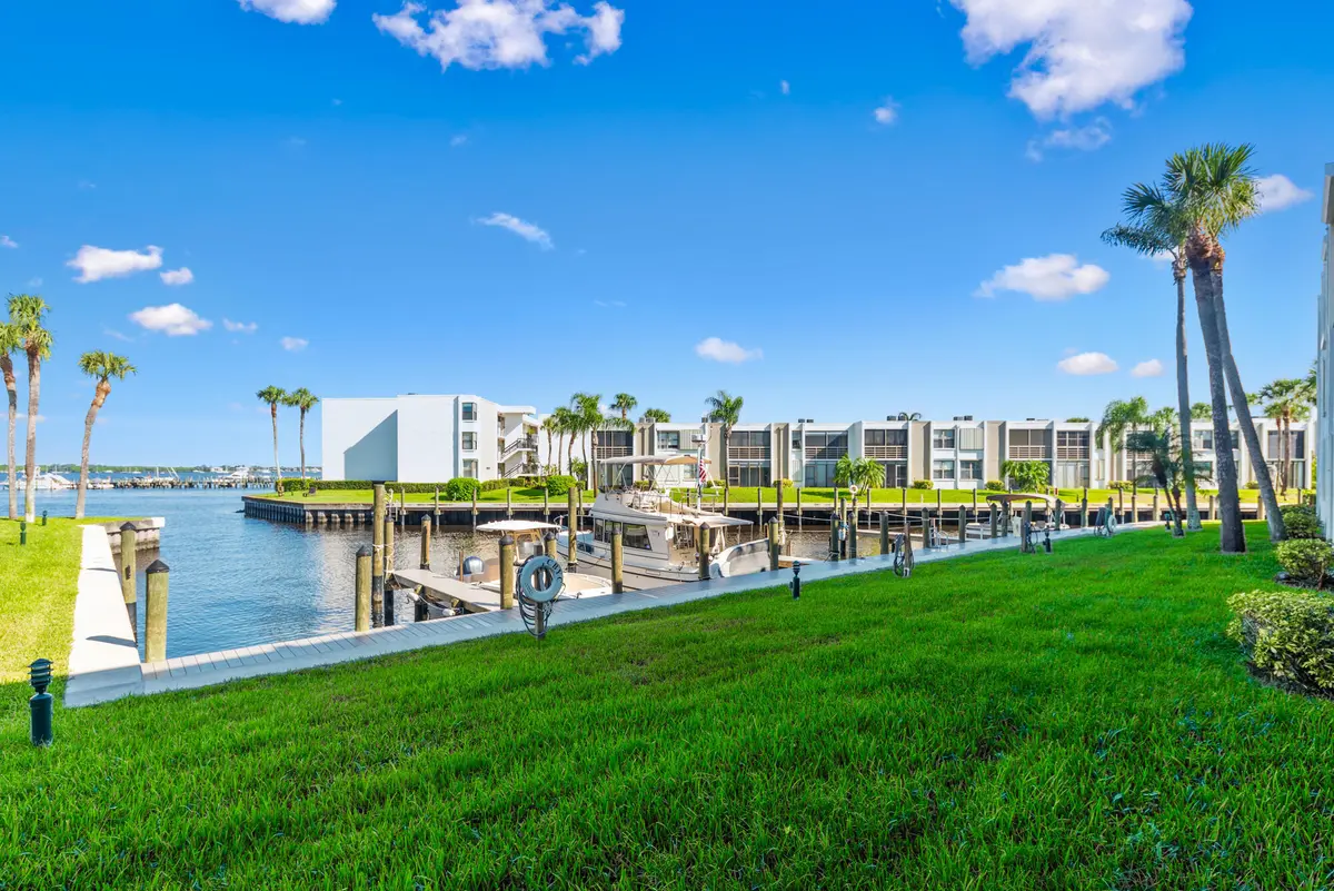 Photo-34 at 1950 SW PALM CITY Road 12-103, Stuart