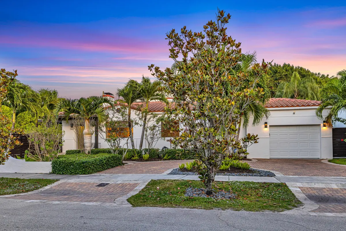 748 NE 17TH WAY-63 at 748 NE 17th Way, Fort Lauderdale